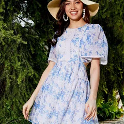 SASSAFRAS Floral Printed Flared Sleeves Cut-Out Detail Fit & Flare Dress-picture-37