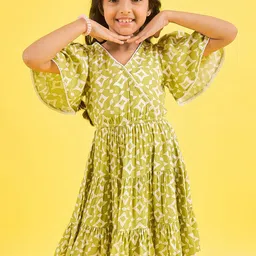 Stylo Bug Girls Geometric Printed Flared Sleeves Tiered Crepe Fit & Flare Dress-picture-15