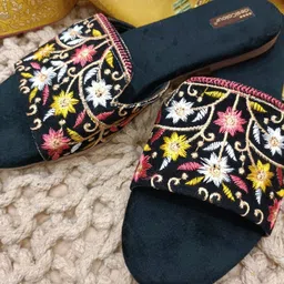DESI COLOUR Women Floral Embroidered Suede Open Toe Flats-48