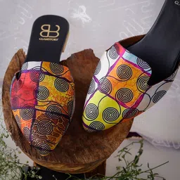 GLAM STORY Printed Pointed Toe Ballerinas-8