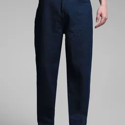 Jack & Jones Men Straight Fit Clean Look High-Rise Cotton Jeans-image-35