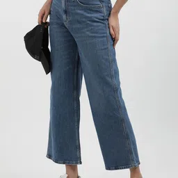 Tommy Hilfiger Women Low Distress Light Fade Jeans-image-94