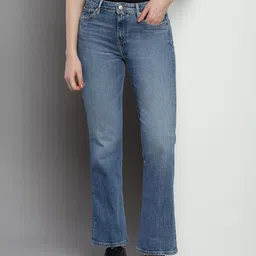 Tommy Hilfiger Women Bootcut Clean Look Light Fade Jeans-image-36