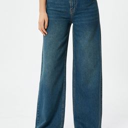 Koton Women Straight Fit Low-Rise Light Fade Jeans-image-16