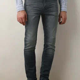SELECTED Men Slim Fit Mid-Rise Clean Look Light Fade Whiskers Stretchable Jeans-image-19