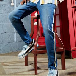 Campus Sutra Men Light Fade Low Distress Smart Slim Fit Cotton Jeans-image-55