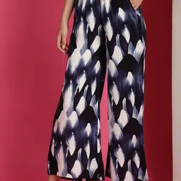 Boston Club Floral Printed Mid-Rise Flared Lounge Pants-image-17