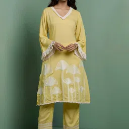 Label Ishnya ZAHA Embroidered V-Neck Long Sleeves Tunic & Trouser-image-15