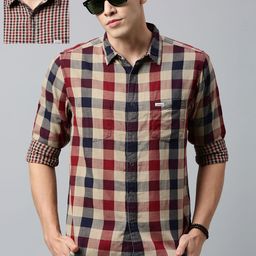 Roadster Men Beige & Red Checked Casual Reversible Sustainable Shirt-picture-4
