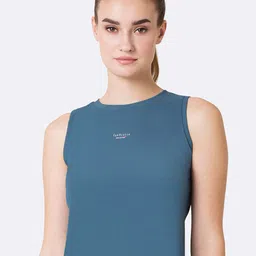 Van Heusen Proactive Elite Solid Quick-Dry High Stretch Cropped Top-44