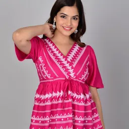 MANKSH Geometric Printed A-Line Top-42