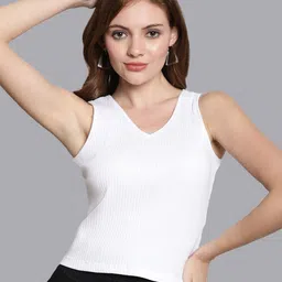 Friskers Self Designed V-Neck Fitted Top-picture-46