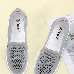Bxxy Women Textured Slip-On Sneakers-image-74