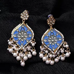 Zoey Gold-Plated Kundan Studded And Pearls Beaded Contemporary Chandbalis-9