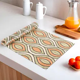 Kuber Industries Green Printed Water Resistant Shelf Liner-65