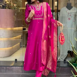 KALINI Floral Embroidered Thread Work Straight Kurta With Trousers & Dupatta image 3