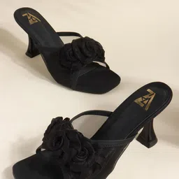 Alishtezia Women Open Toe Block Sandals-picture-15