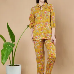 ETC Women Mustard Printed Shirt Collar Pure Cotton Night suit-image-80