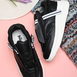The Roadster Lifestyle Co Women Woven Design Casual Lace Up Sneakers-30