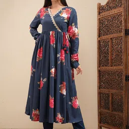 Vishudh Floral Printed Thread Work Anarkali Kurta-picture-13