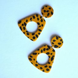 VMA PLAY FASHION Contemporary Drop Earrings-image-42