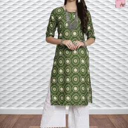 HERE&NOW Women Ethnic Motifs Printed Crepe Kurta Pack of-2-image-33