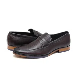 ARAMISH Men Perforations Leather Loafers-picture-15