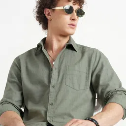 HIGHLANDER Men Solid Spread Collar Cotton Casual Shirt-picture-5
