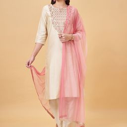 RANGMANCH BY PANTALOONS Floral Embroidered Thread Work Kurta with Trousers & Dupatta-10