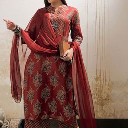 Shae by SASSAFRAS Floral Printed Mandarin Collar Pure Cotton Kurta With Trousers & Dupatta-picture-22