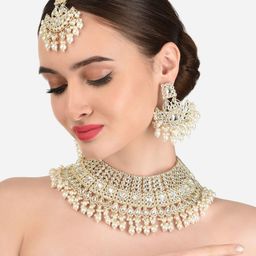 Zaveri Pearls Women Gold-Plated & White Kundan-Studded & Pearl Beaded Bridal Jewellery Set-4