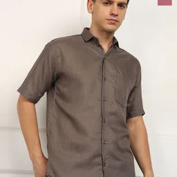BROWN BROTHERS Men Pack of 2 Solid Spread Collar Casual Shirts-picture-31
