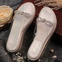 Looper Embellished Party Wedge Sandals-12
