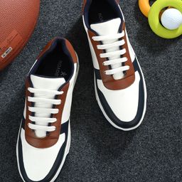 Roadster Men Colourblocked Lightweight Sneakers-image-4