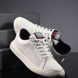 SPYKAR Men Textured Comfort Insole Contrast Sole Lace-Ups Sneakers-26