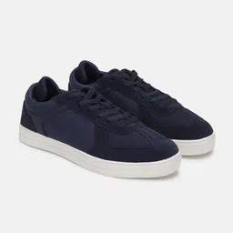 United Colors of Benetton Men Suede Lightweight Lace-Up Sneakers-image-87
