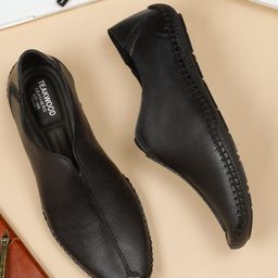 Teakwood Leathers Men Textured Leather Sneakers-picture-47