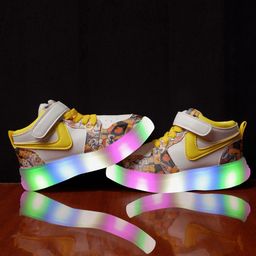 BAESD Kids Printed Lightweight Comfort Insole Contrast Sole Sneakers With LED Lights-image-10
