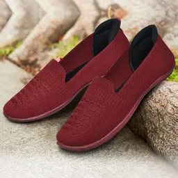 Ajanta Women Textured Lightweight Slip-On Sneakers-25