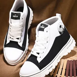 AMICO Men Colourblocked Sneakers-image-19