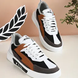 AMICO Men Colourblocked Lightweight Comfort Insole Mesh Contrast Sole Sneakers-image-38