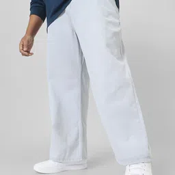Urbano Plus Men Loose Fit Washed Non-Stretchable Jeans-image-12