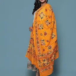Bohekant Embroidered Foil Print Dupatta with Thread Work image 4