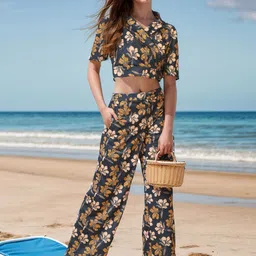 DressBerry Floral Printed V Neck Top With Trousers Co-Ords Set-picture-26