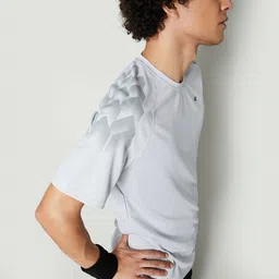 max Men Solid Round Neck T-shirt-image-23