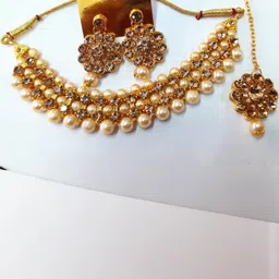 Anouk Women Gold Jewellery Set-image-96