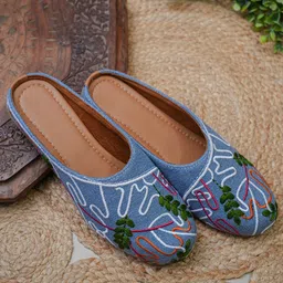 NYTY20 Women Mules with Embroidered Flats-image-18