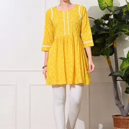 GLOWWORLD Women Anarkali Kurta-image-4