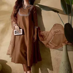 HERE&NOW Women Coffee Brown Pure Silk Embroidered Kurta Sets-picture-21