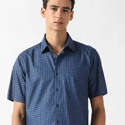 Van Heusen Men Checked Spread Collar Pure Cotton Formal Shirt-picture-15